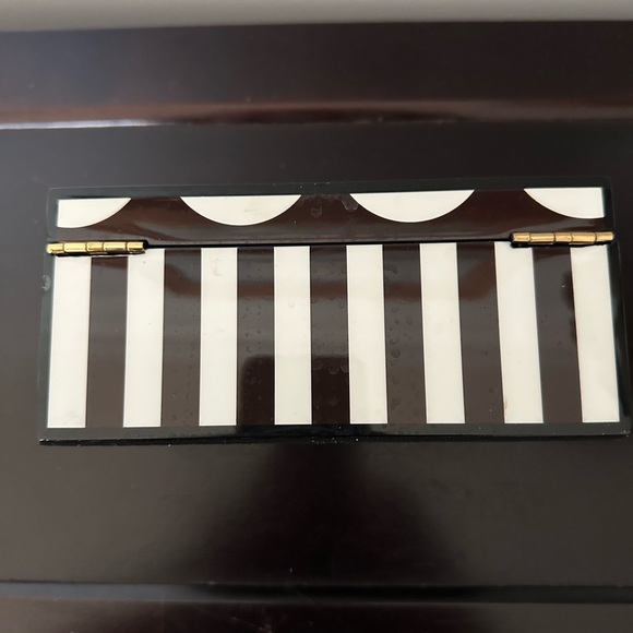 Gorgeous Henri Bendel Vintage Jewelry Box with Original Key!!!!!! EUC!!!!!! - Picture 4 of 16